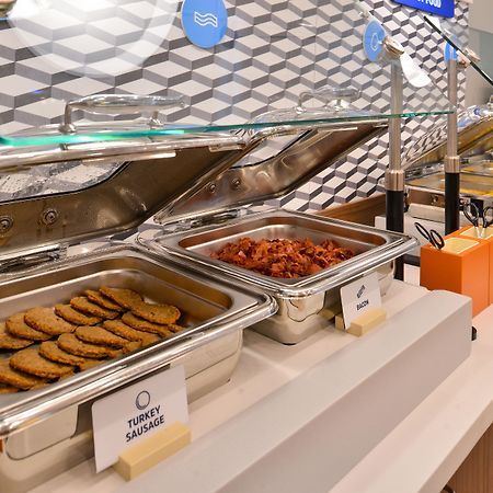 Holiday Inn Express Hotel & Suites Defiance By Ihg Eksteriør billede