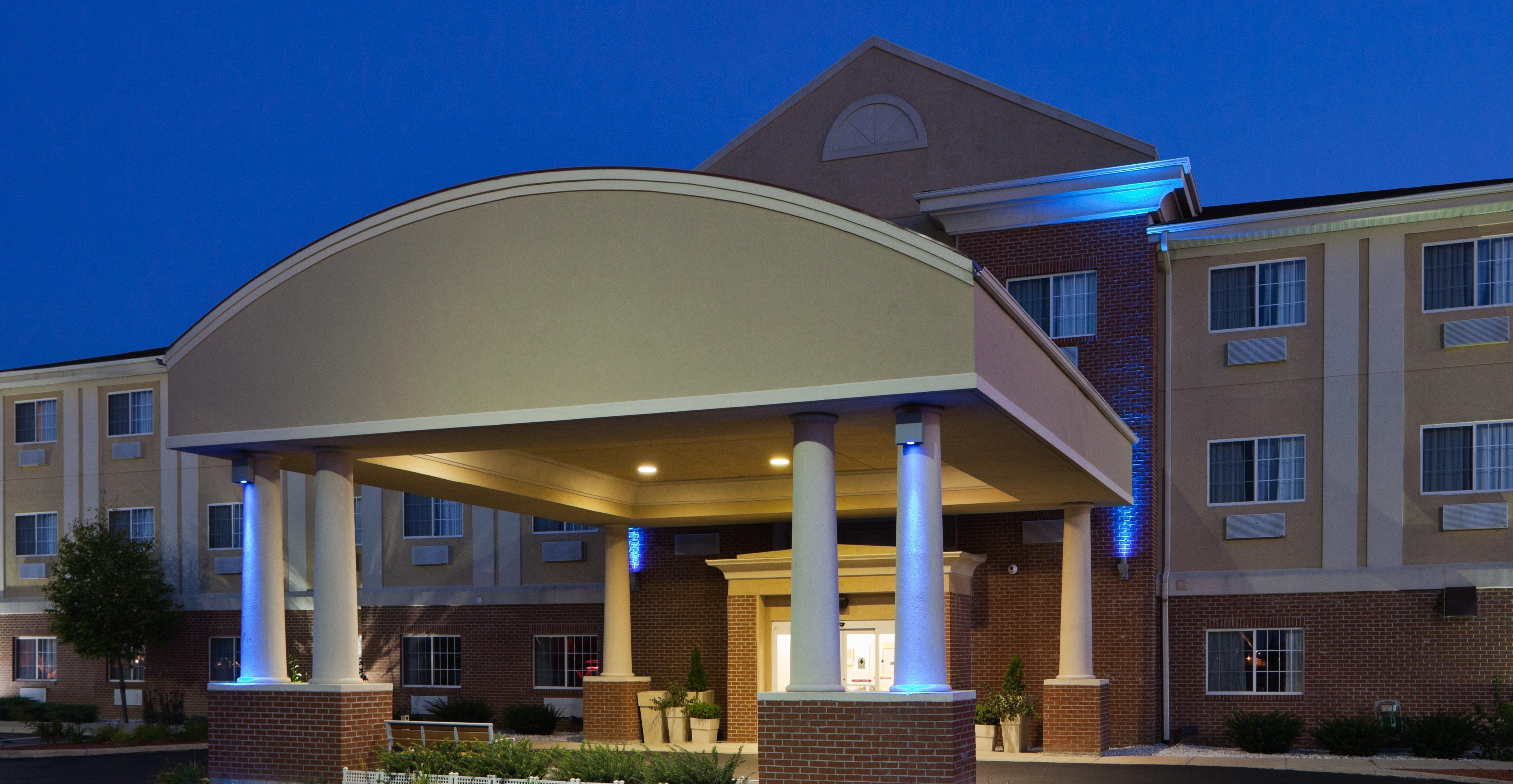 Holiday Inn Express Hotel & Suites Defiance By Ihg Eksteriør billede
