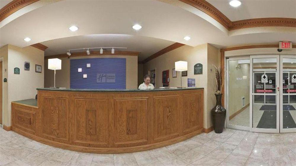 Holiday Inn Express Hotel & Suites Defiance By Ihg Eksteriør billede